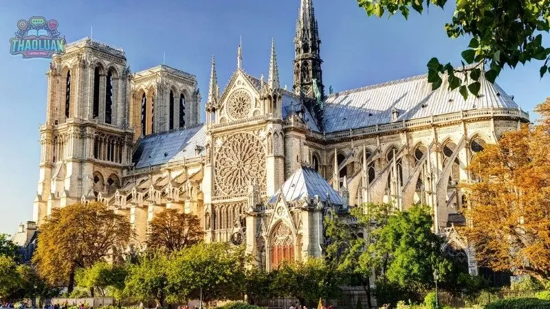 Những điểm tham quan nổi tiếng ở Pháp 2