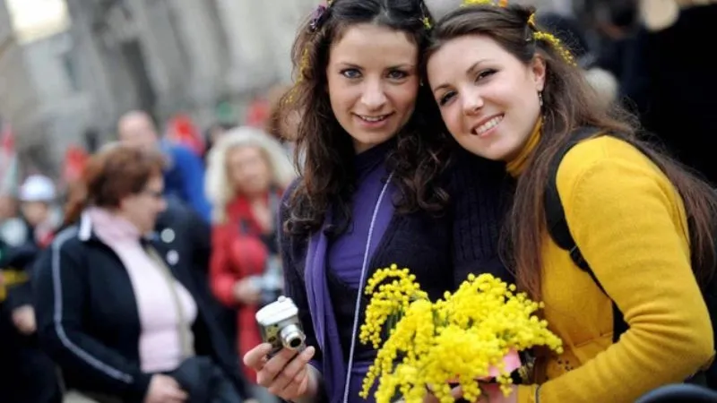 Các hoạt động của ngày 8/3 4 Các hoạt động của ngày 8/3 4