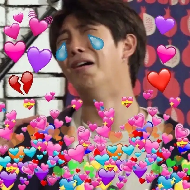 Meme bắn tim bựa luôn mang đến tiếng cười cho mọi người