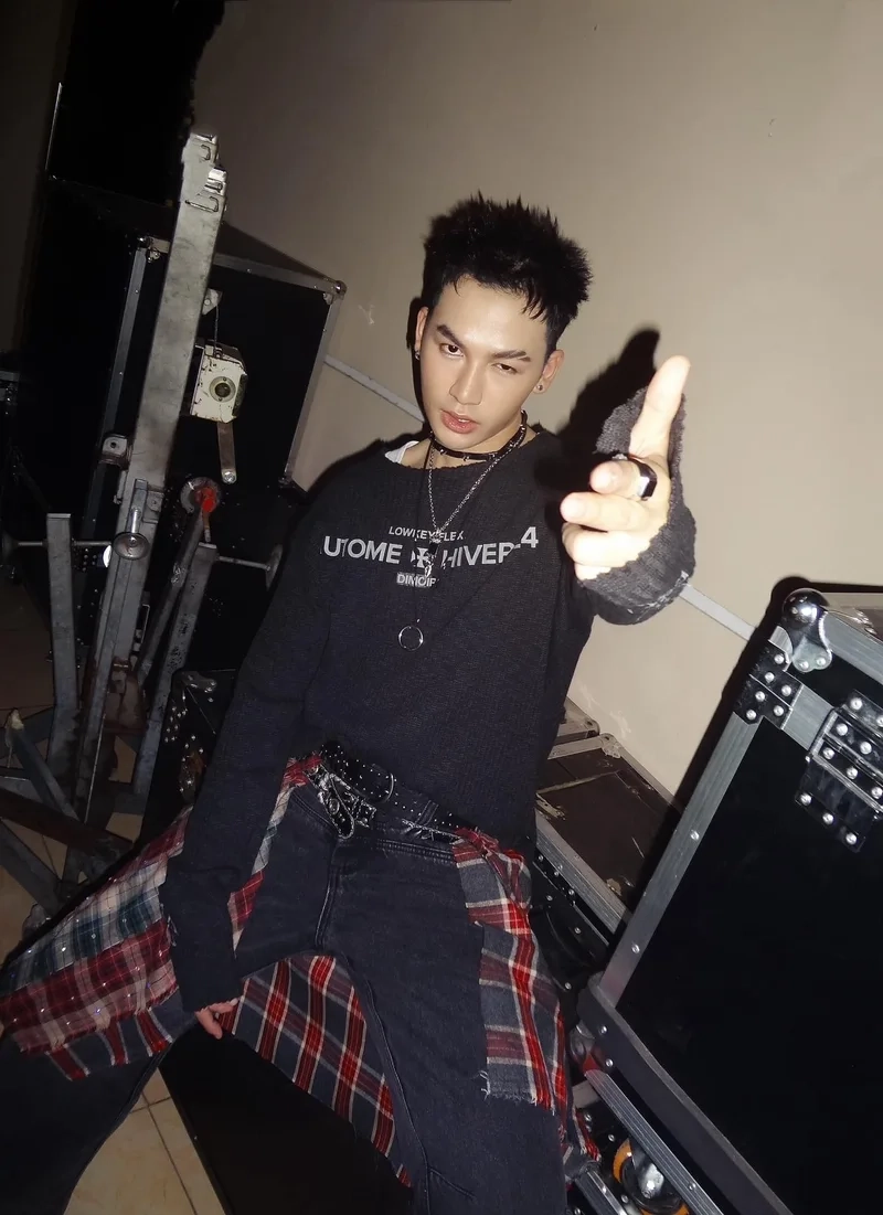 Tiểu sử ali hoàng dương sẽ giúp bạn tìm hiểu thêm về cuộc đời anh