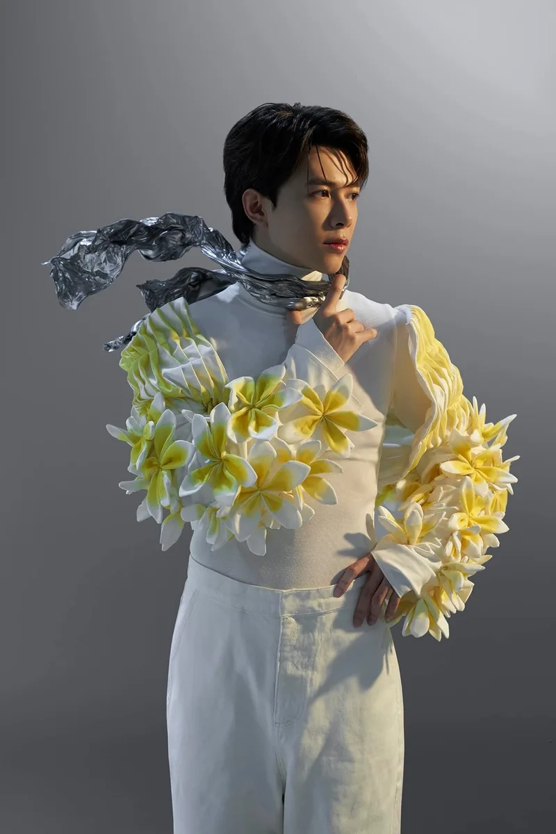 Anh tú atus ngày xưa tạo cảm giác hoài niệm và gần gũi