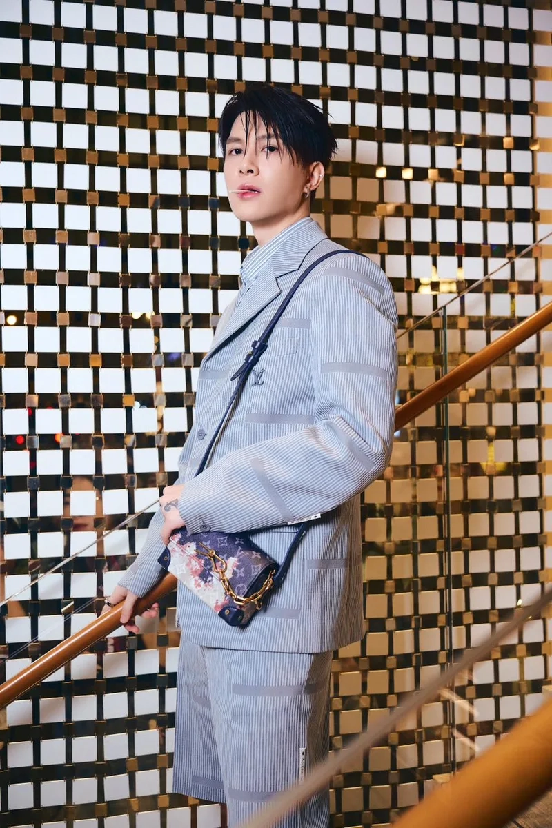 Ca sĩ anh tú atus sinh năm bao nhiêu giúp bạn tìm hiểu về tuổi của anh