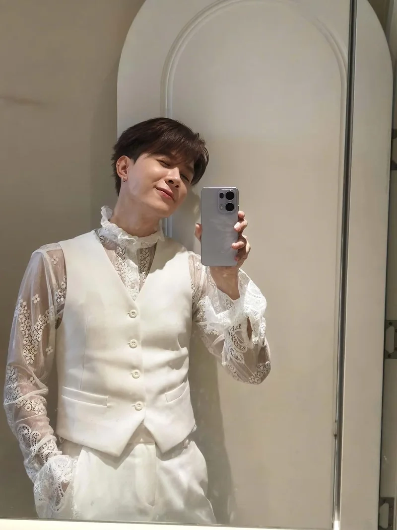 Sinh nhật của anh tú atus là dịp để người hâm mộ gửi lời chúc