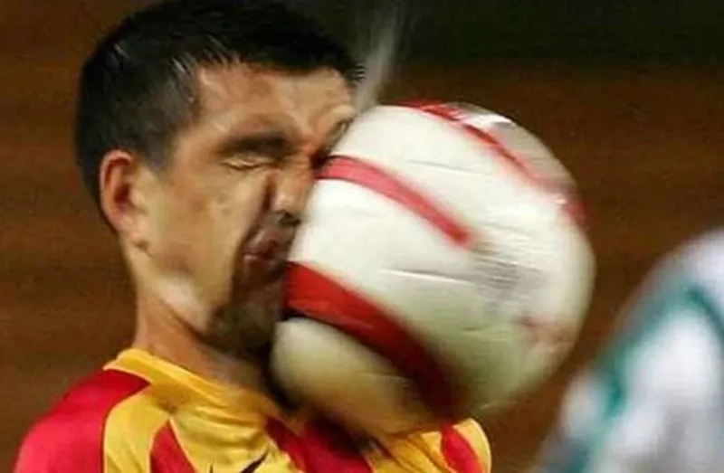 Ronaldo drink meme khiến bạn không thể không yêu thích