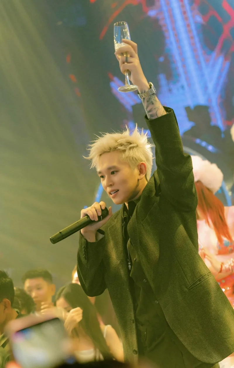 Bray diss là một trong những sản phẩm nổi bật của anh