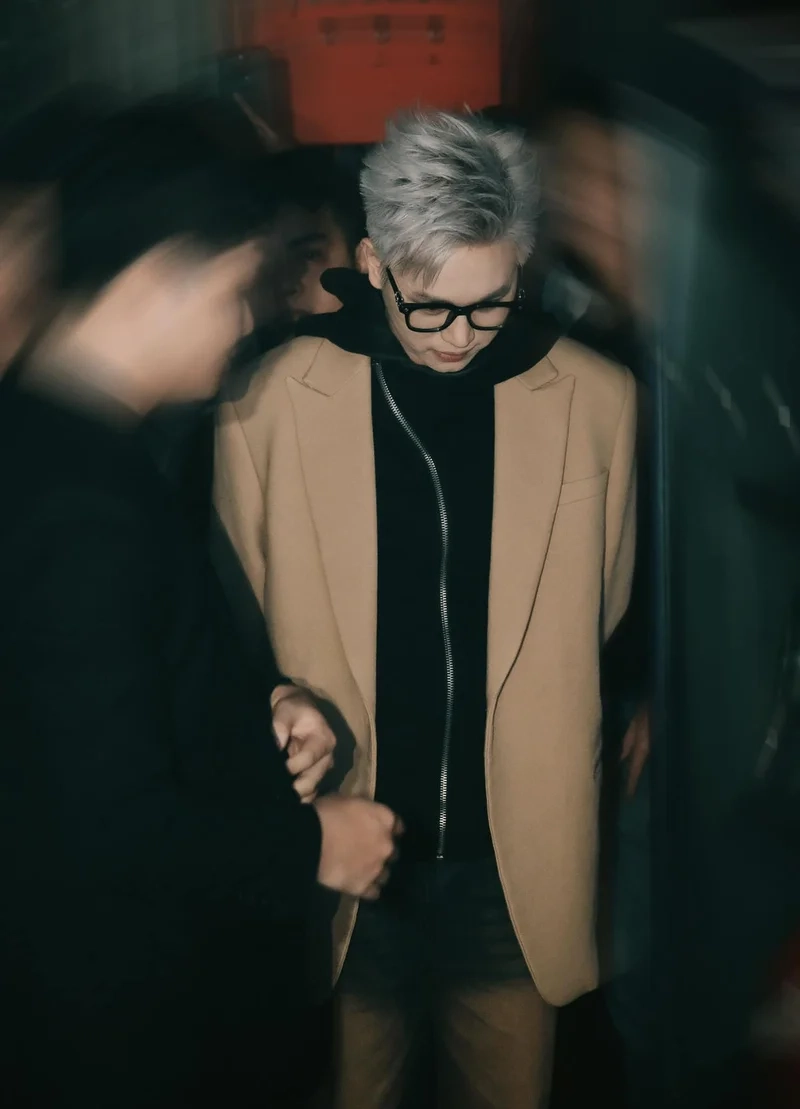 Bray karaoke là nơi bạn có thể hát theo những bản hit của anh