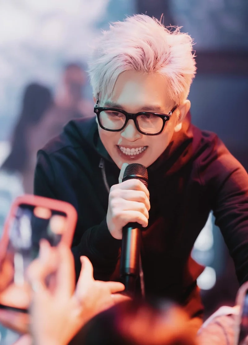 Bray chửi bác hồ là một trong những phát ngôn gây tranh cãi