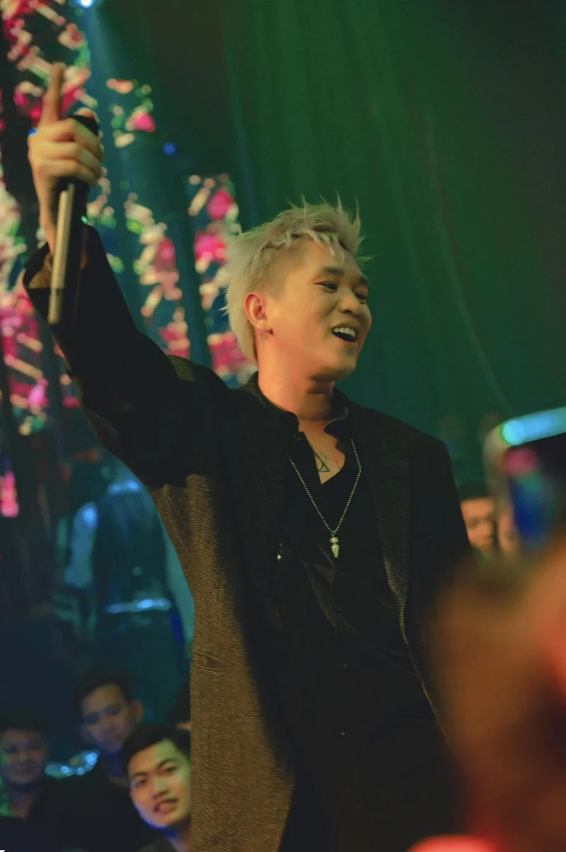 Bray có con là thông tin thú vị cho người hâm mộ