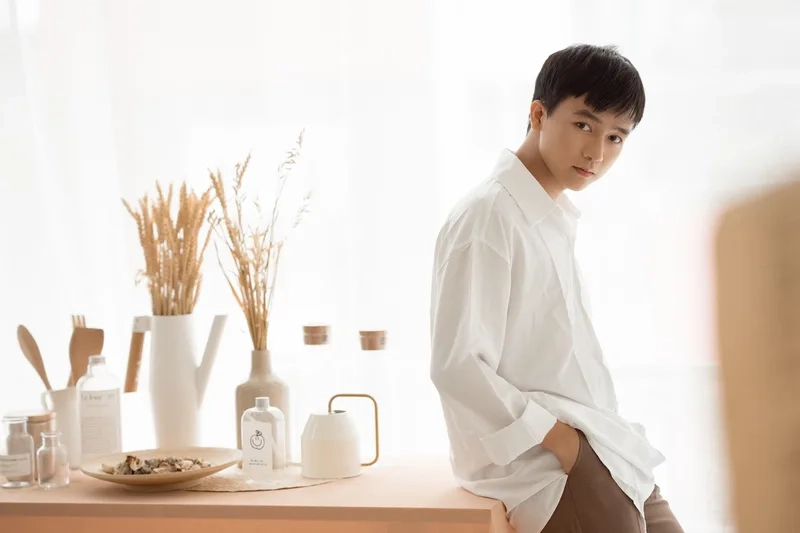 Anh Trai Vượt Ngàn Chông Gai Bùi Công Nam là một câu chuyện cảm động