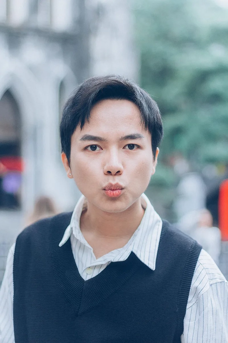 Lời bài hát Bùi Công Nam Dấu Chân Đầu Tiên chạm đến trái tim