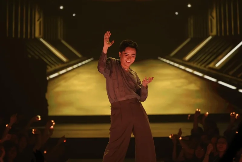 Bùi Công Nam năm qua đã làm gì là câu hỏi thú vị cho fan