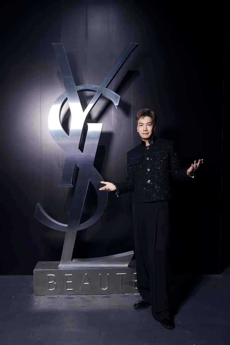 Lou hoang là bạn không thể yêu lyrics là bài hát được yêu thích