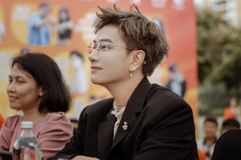 Lou hoàng pickleball là một trong những sở thích thú vị của anh