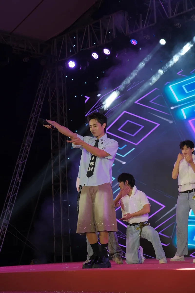 Nhạc sĩ tăng duy tân là một tài năng trẻ đầy triển vọng