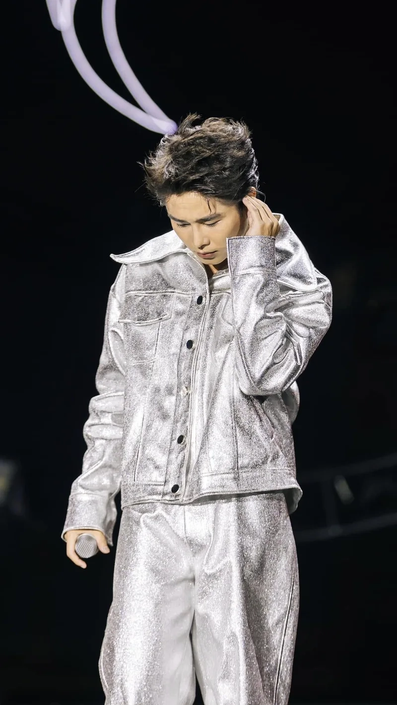 Phải lòng tăng duy tân với những ca khúc ngọt ngào