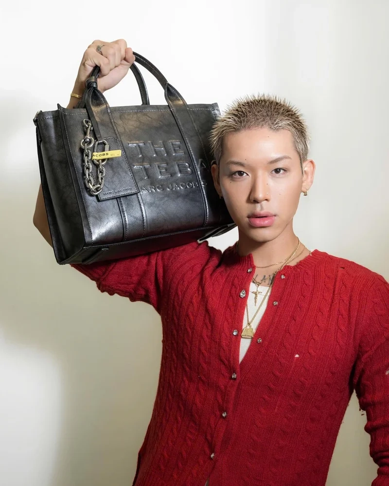 Công ty của wean lê là nơi anh phát triển sự nghiệp âm nhạc