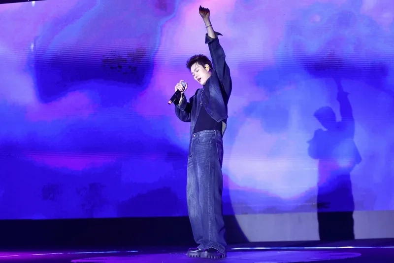 Ảnh dương domic mất kết nối tạo cảm giác gần gũi và thân thuộc