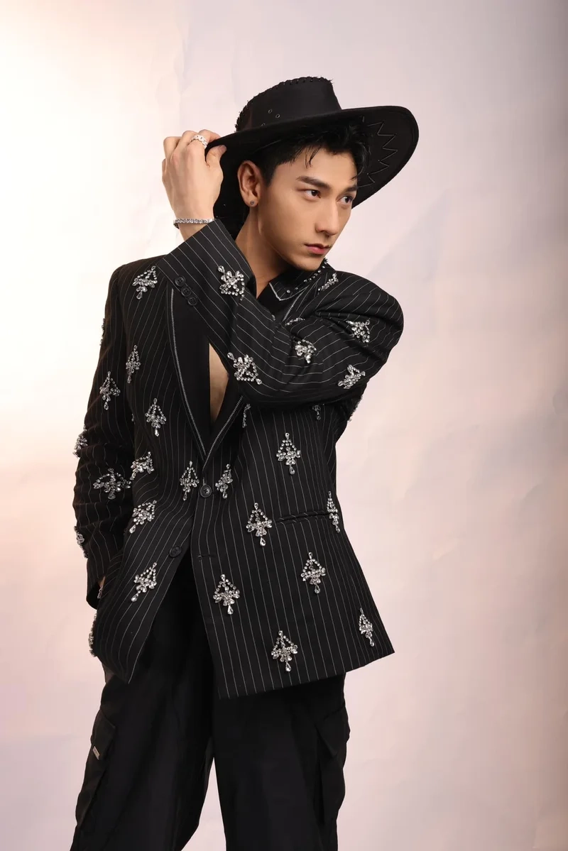 Isaac có phải là sơn tùng không là câu hỏi thú vị cho fan