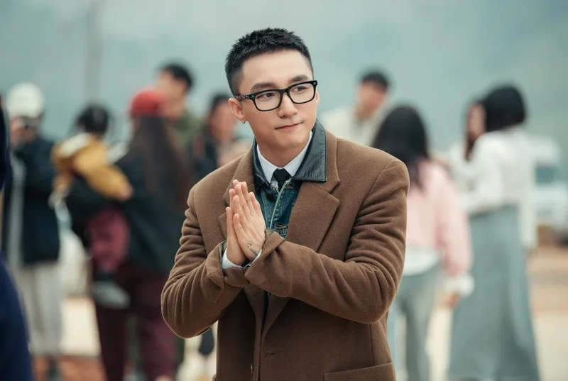 Sơn tùng mtp cute tạo cảm giác gần gũi và thân thuộc với người hâm mộ