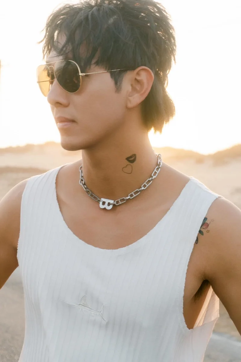 Song luân chiều cao ấn tượng giúp anh nổi bật trong làng giải trí