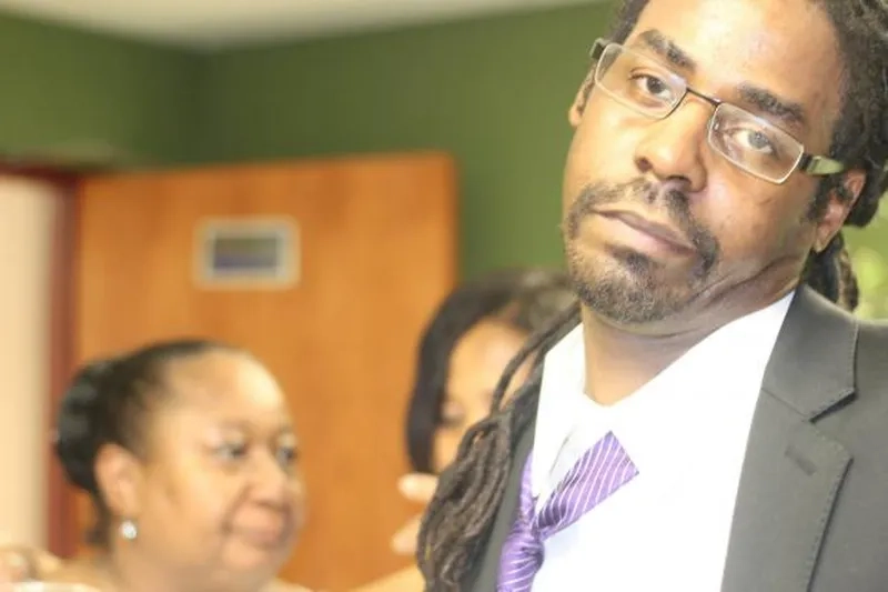 Meme da đen ôm đầu mang lại cảm giác đồng cảm và hài hước