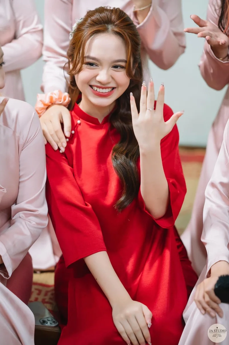 Những câu nói đáng yêu của Đặng Thu Hà thả thính làm fan thích thú