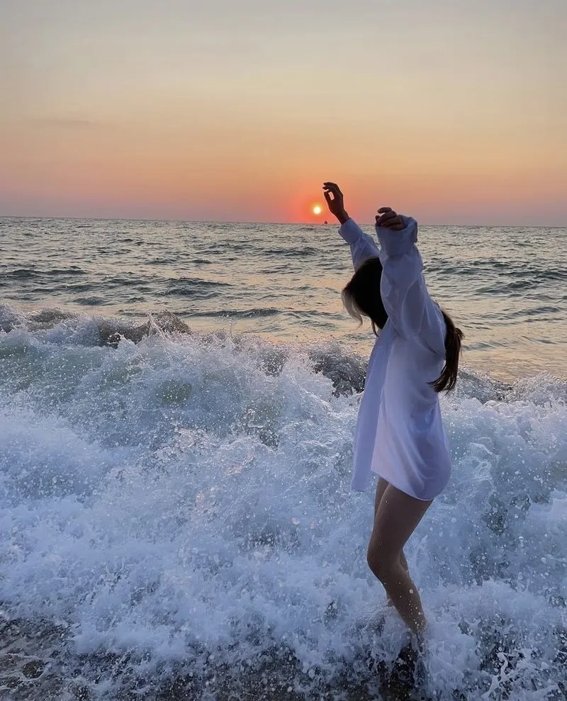 Hình ảnh chụp sau lưng mang lại vẻ đẹp bí ẩn và quyến rũ