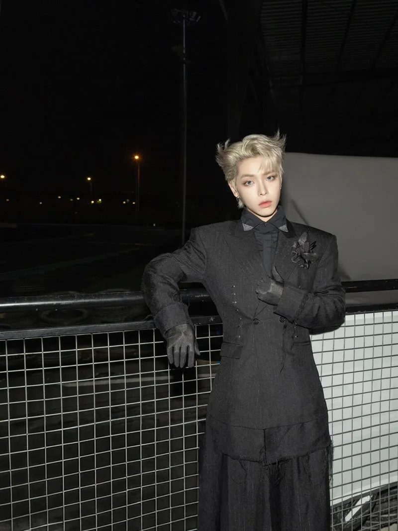 Răng khôn đức phúc là một ca khúc vui tươi và hài hước