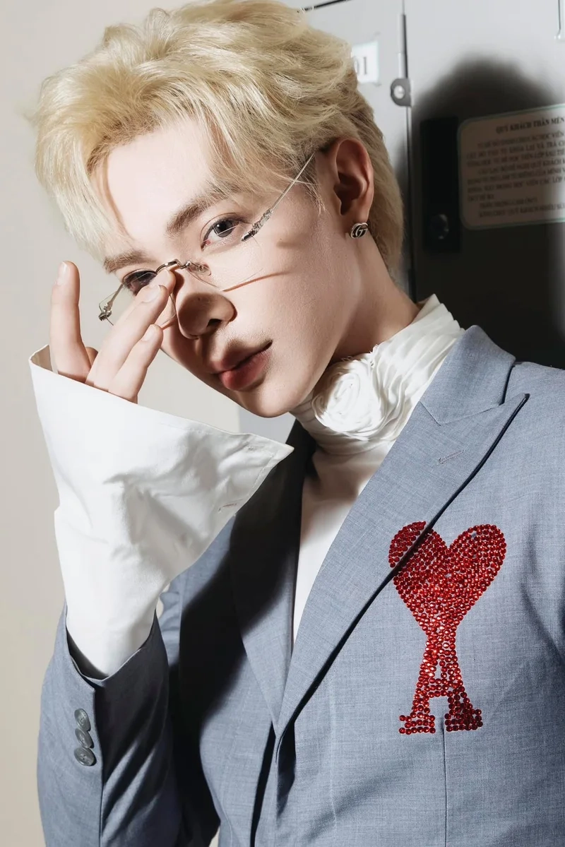 Erik quán quân là một trong những nghệ sĩ trẻ triển vọng