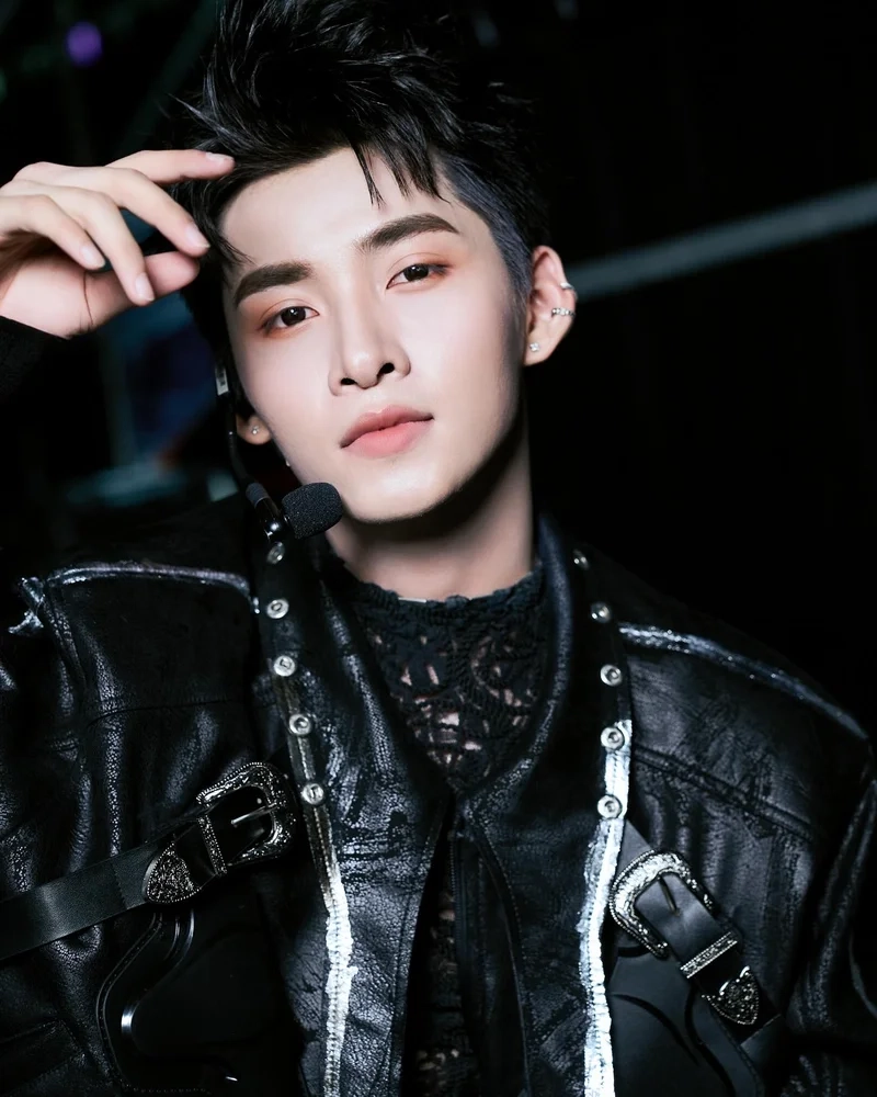 Hùng huỳnh anh trai say hi tiểu sử giúp bạn khám phá thêm về cuộc đời