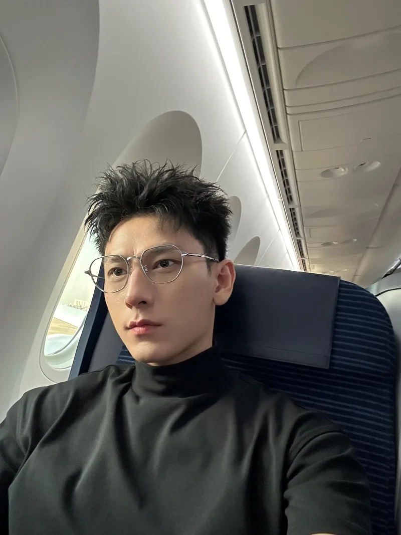 Isaac là gì khiến nhiều người tò mò về sự nghiệp của anh