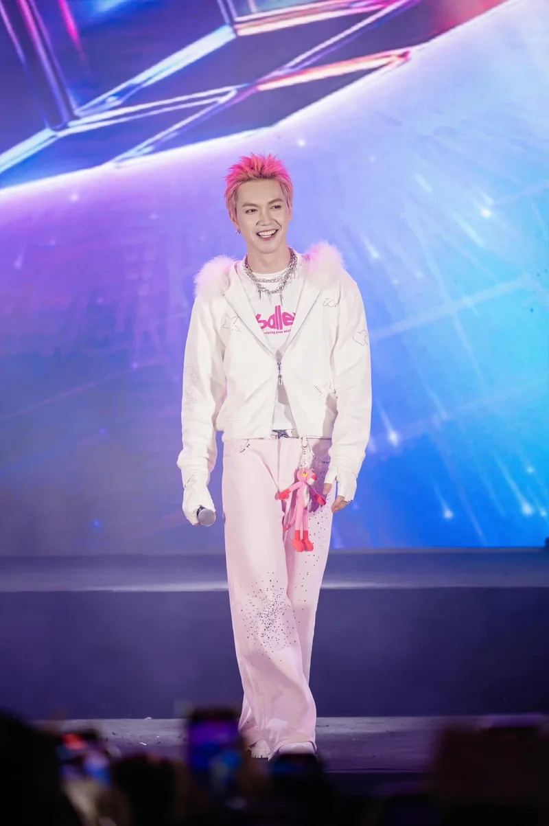 Giá như em nhìn lại jsol là một bài hát đầy cảm xúc