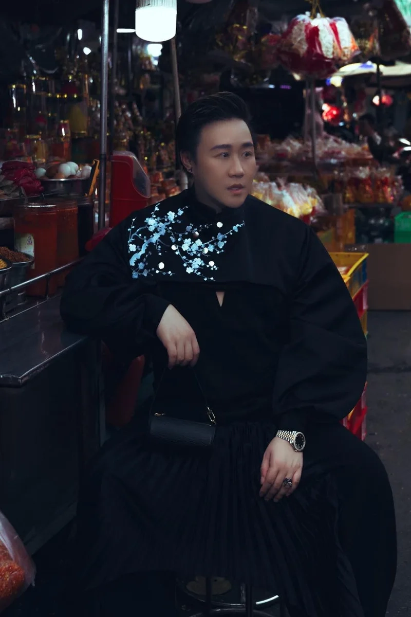 Chưa bao giờ trung quân idol là một ca khúc đầy cảm xúc