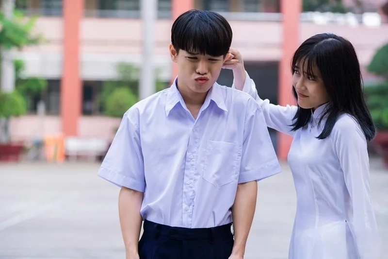 Phạm Đình Thái Ngân hôn Luna là một trong những khoảnh khắc đáng nhớ