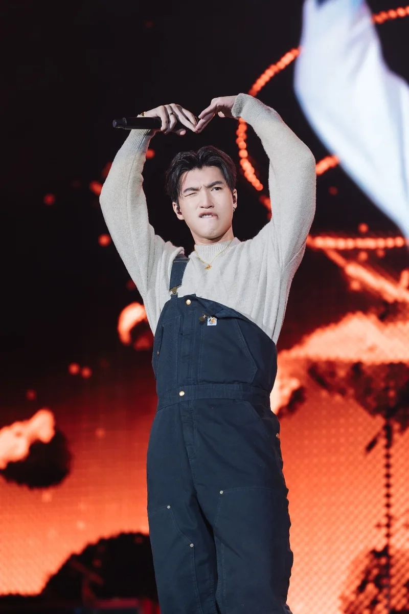 Hieuthuhai style mang lại sự độc đáo và cá tính cho người hâm mộ