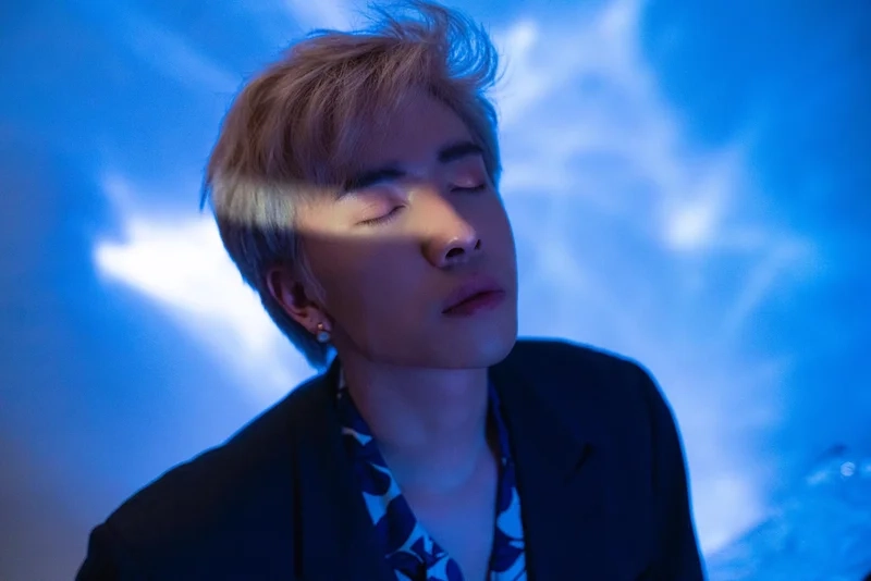 Nicky tình yêu chậm trễ là một trong những sản phẩm nổi bật của anh