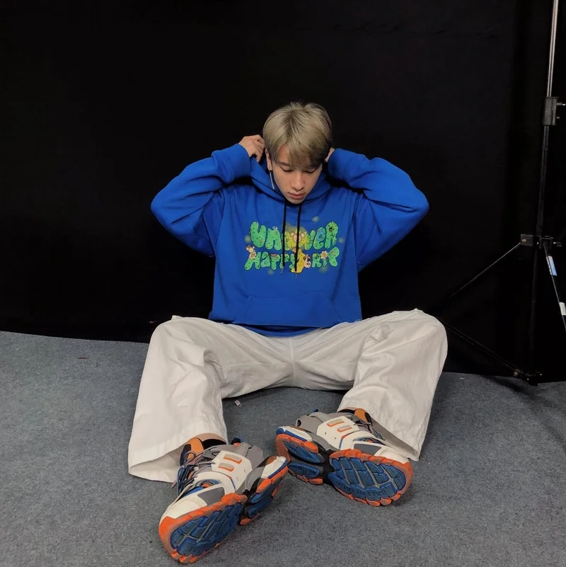 Nicky profile sẽ giúp bạn tìm hiểu thêm về anh