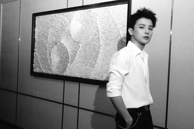 Tìm hiểu Phạm Đình Thái Ngân sinh năm bao nhiêu để biết thêm về tuổi của anh