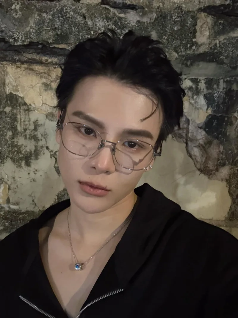 Tay Nắm Tay Rời Phạm Đình Thái Ngân mang đến cảm xúc sâu sắc