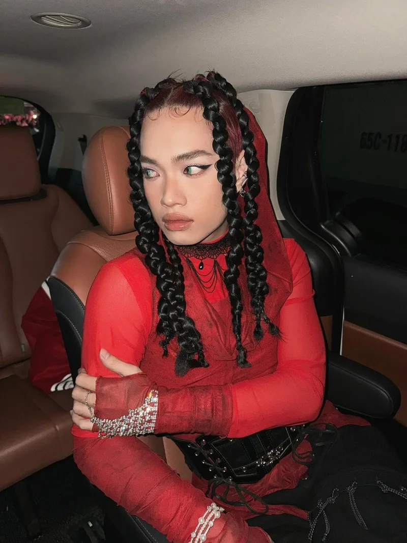 Doc pháp kiều tạo không gian sống động cho người hâm mộ