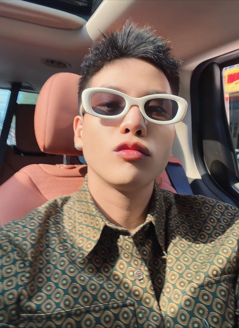 Kiểu tóc quân ap anh trai say hi tạo ấn tượng mạnh mẽ