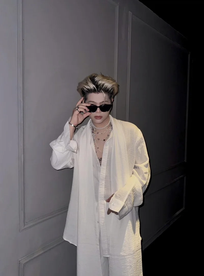 Hình rhyder tạo không gian sống động cho trang cá nhân