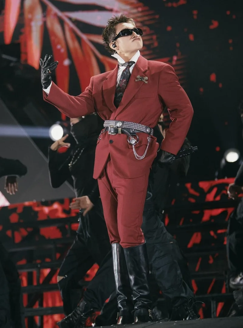 Hình ảnh của sơn tùng m tp giúp bạn thể hiện tình yêu với nghệ sĩ