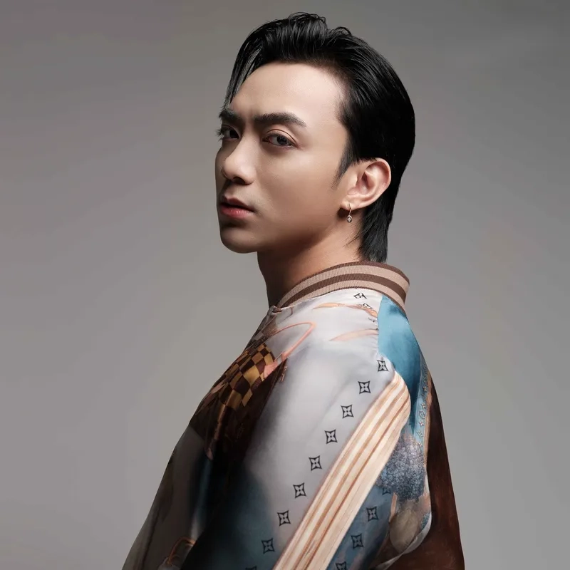 Bố soobin hoàng sơn là ai giúp bạn tìm hiểu về gia đình của anh