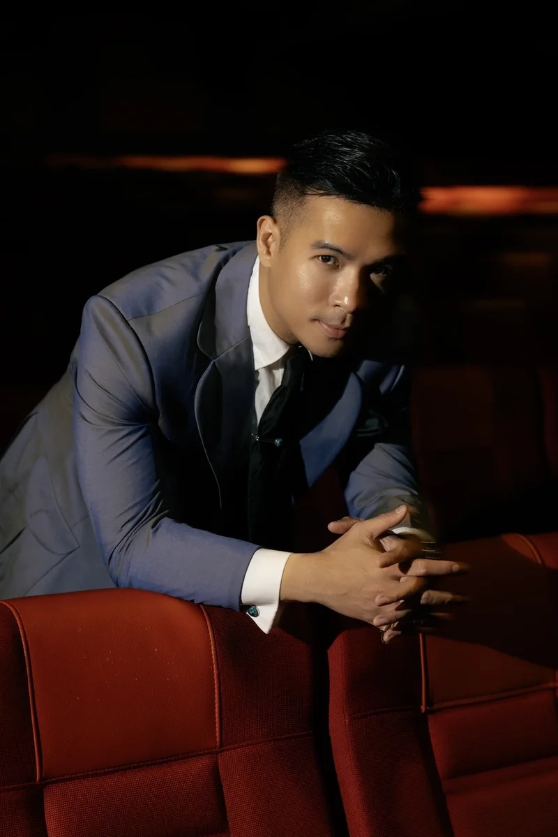 Nghe hoa nở không màu trương thế vinh để cảm nhận nỗi buồn