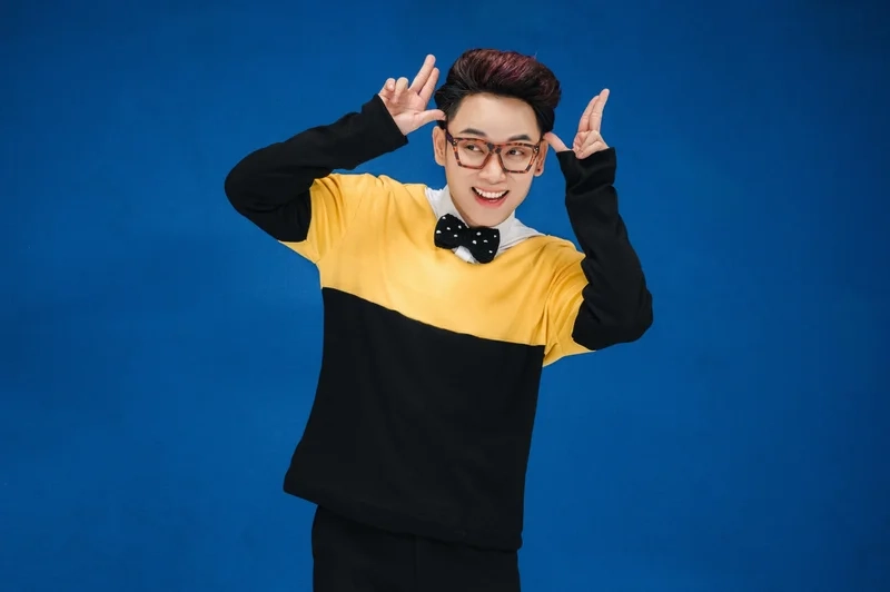 Karaoke trúc nhân là nơi bạn có thể hát theo những bản hit của anh