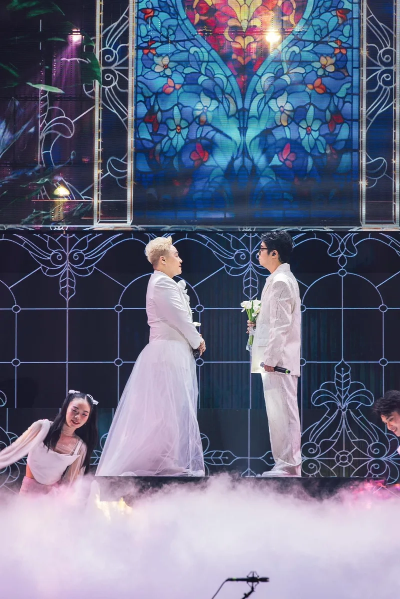 Lời bài hát trung quân idol dấu mưa chạm đến trái tim người nghe