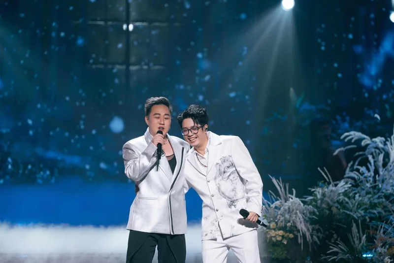 Các bài hát trong trung quân idol luôn mang đến cảm xúc chân thật