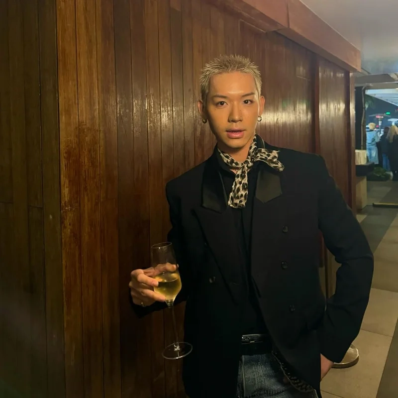 Anh trai say hi wean lê là người đã ủng hộ anh trong sự nghiệp