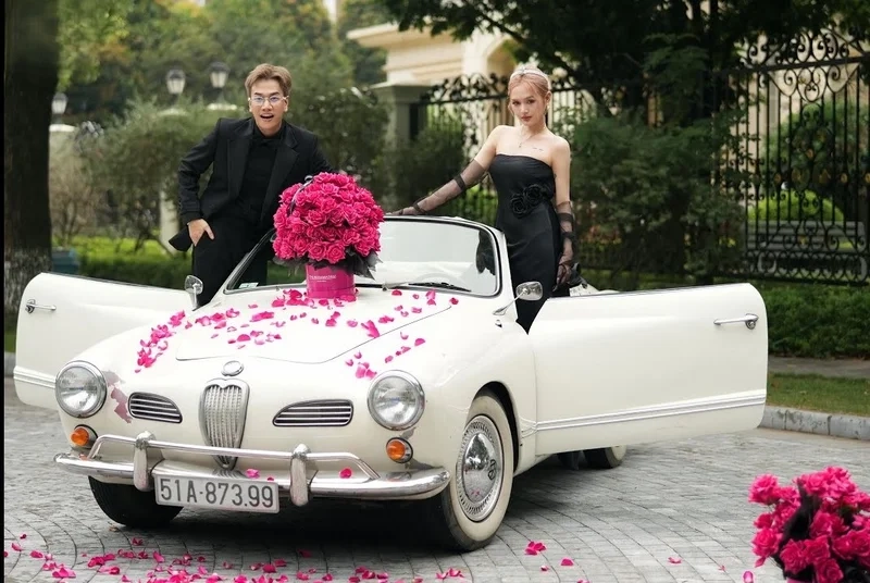 Lou hoàng tên thật là thông tin thú vị cho người hâm mộ